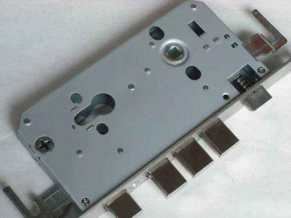 白碱滩24小时上门开锁公司